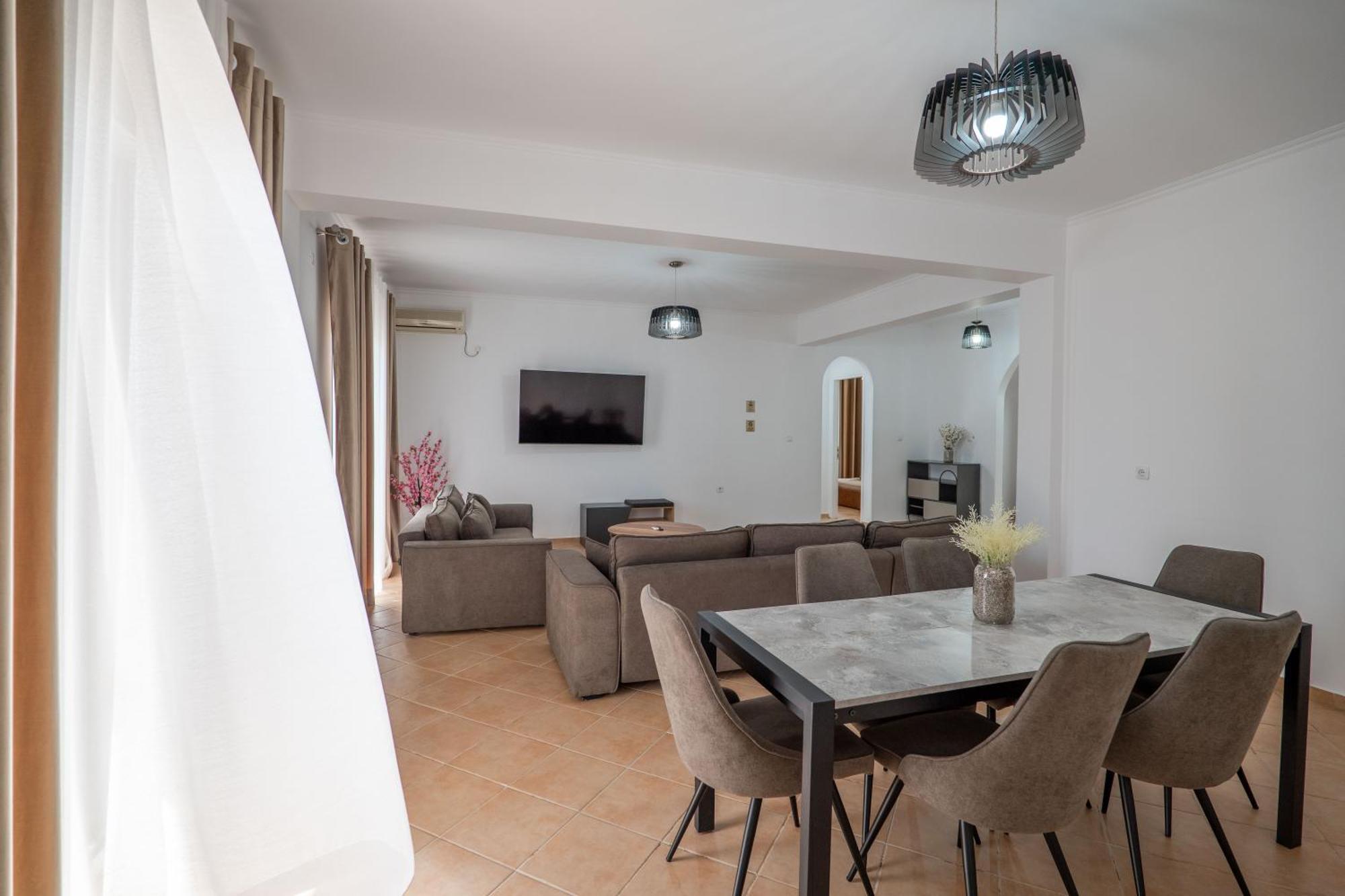 Hoteleks Inn & Suites Саранде Екстериор снимка