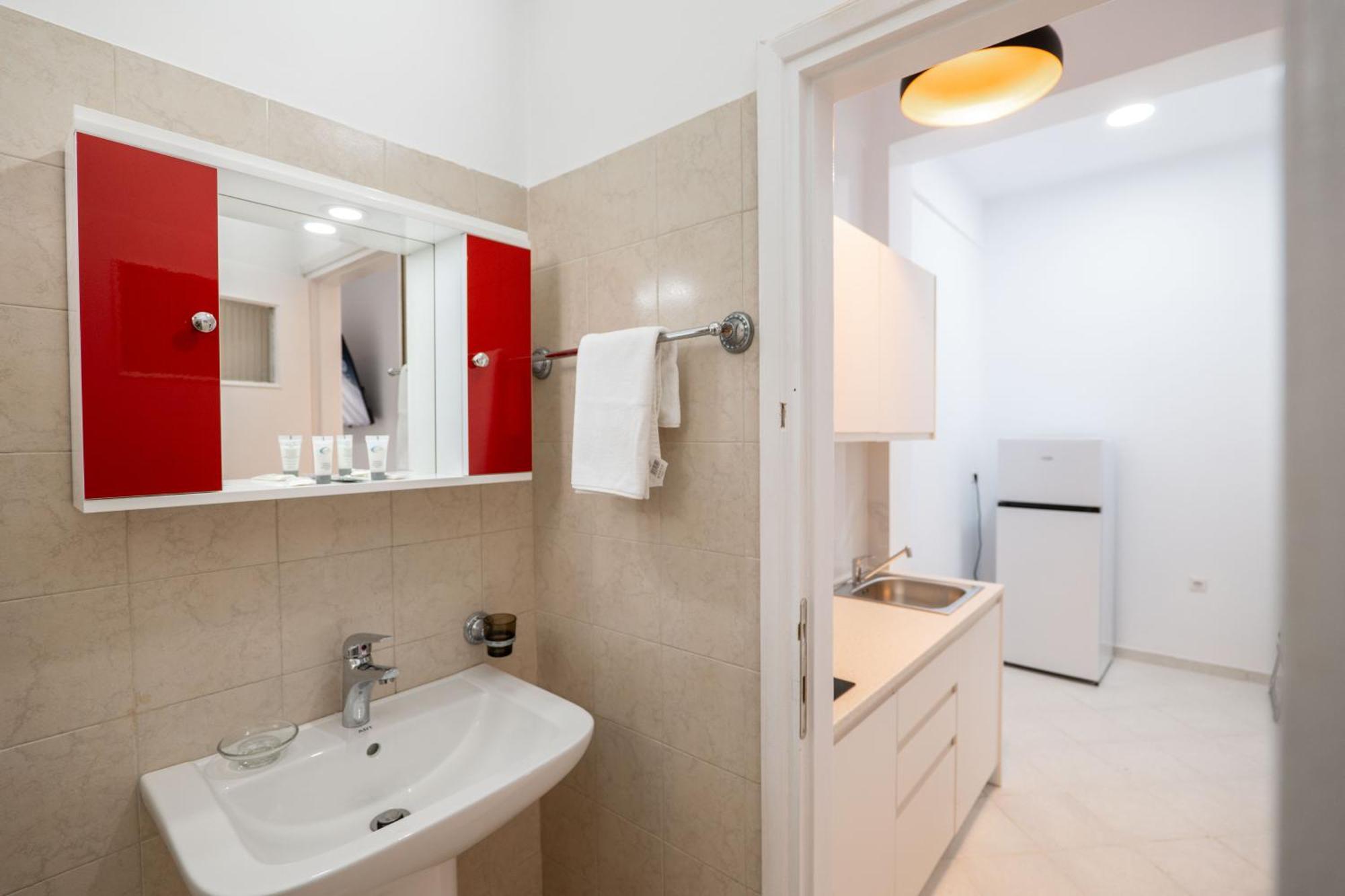 Hoteleks Inn & Suites Саранде Екстериор снимка