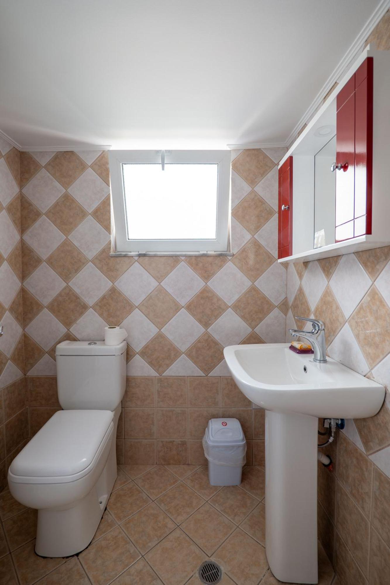 Hoteleks Inn & Suites Саранде Екстериор снимка