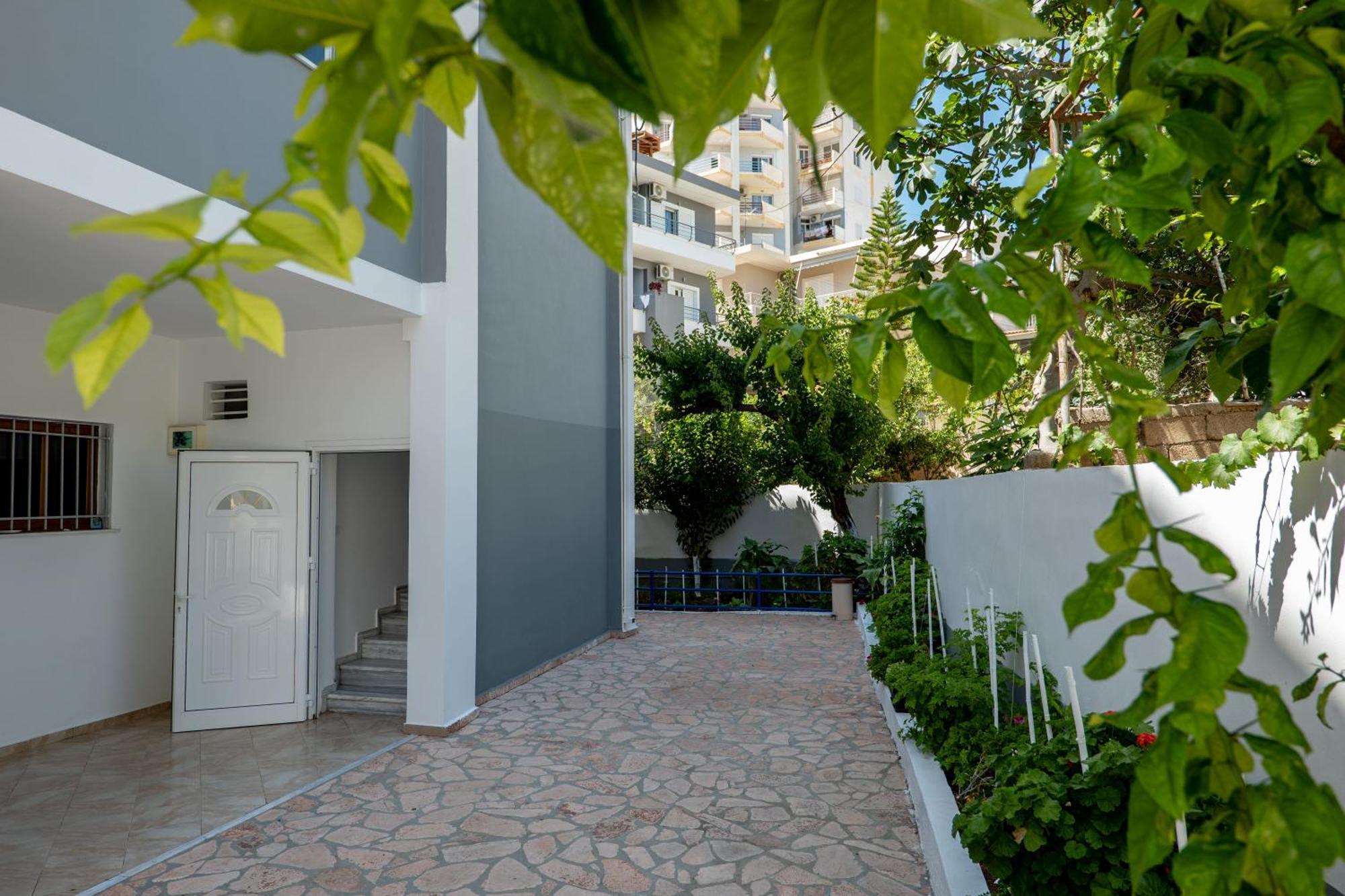 Hoteleks Inn & Suites Саранде Екстериор снимка
